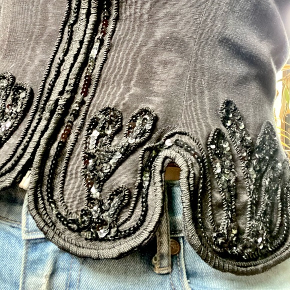 Vintage Fabrice sequence and silk waist jacket. Size small/extra small. - Picture 10 of 14